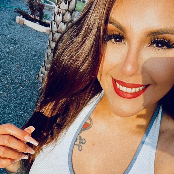 Meet your Posher, Vanessa - Picture 2 of 8